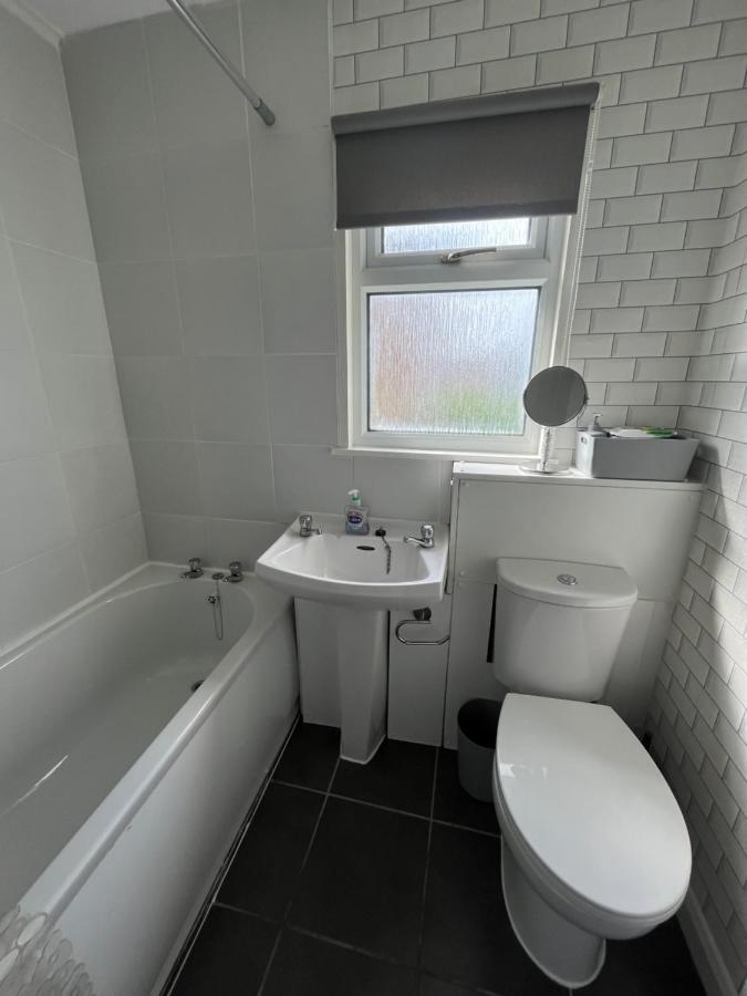 Signature, Scratby - Two Bed Chalet, Sleeps 7, Free Wi-Fi, Bed Linen And Towels Included, Pets Welcome And Onsite Entertainment Available Zewnętrze zdjęcie